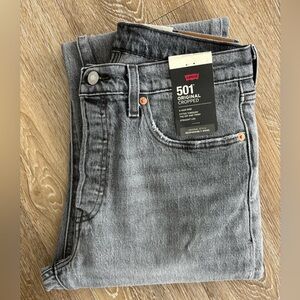 NWT - Levi’s Women’s 501 Original Straight Leg Cropped Jeans - High Rise 28w 28l